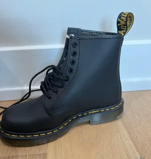 Dr. Martens thumbnail 2