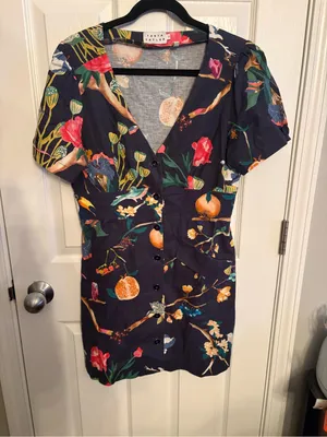 Tanya Taylor Blanca Shirtdress in a vibrant jungle print on navy linen, 10 thumbnail 2