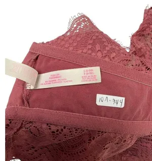 Victorias Secret Pink Women Size Small Bralette Push Up Bra Rose Pink 10A-744P thumbnail 9