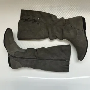 Cliffs White Mountain Tall Slouch Boots Womens 8M Faux Suede Gray Zip Up Indie thumbnail 3