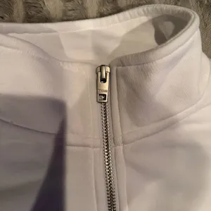 TNA‎ Aritzia White Cozy Fleece Mega Quarter-Zip Cropped Sweatshirt Womens Small thumbnail 3