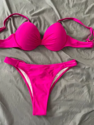 Amazon Bikini Set thumbnail 1