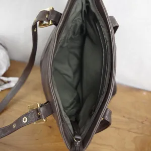 Brown Leather Tote Style Purse thumbnail 4