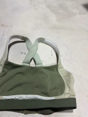 Vitality athletica ascend II Hue sports bra medium green thumbnail 6