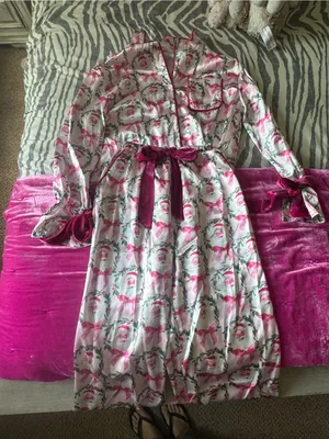 Pink Bow Floral Satin Robe with Velvet Trim thumbnail 1