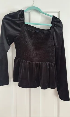 Gap Long Sleeve Top  thumbnail 1