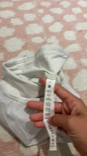 White Lululemon Shorts Speed thumbnail 4