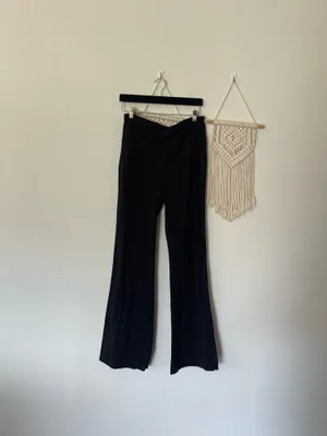 Lululemon Groove Nulu Super High Rise Flared Pants Black Sz 12 Athletic thumbnail 2