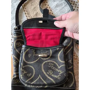 Y2K Dooney & Bourke signature heart monogram Flap canvas crossbody bag purse thumbnail 3