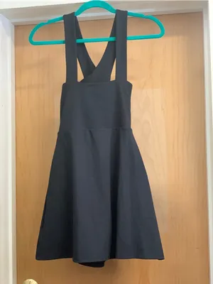 Gap Women’s Black Cross-Back Golf Dress - Built in Shorts. Size: Medium thumbnail 3