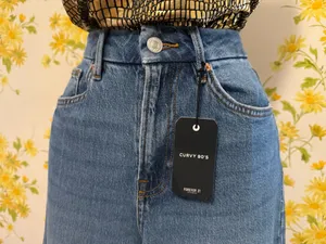 Forever 21 curvy 90’s straight leg jeans size 28 thumbnail 3