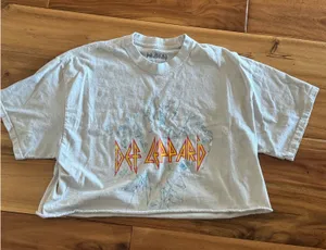 Def Leppard Tee thumbnail 1