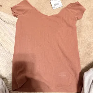 American Eagle Outfitters Rust Short Sleeve Tee thumbnail 1