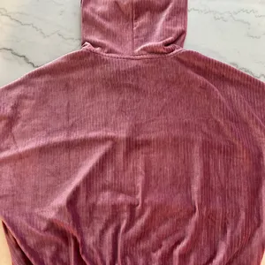 NWOT Chic Pink Velvet‎ Hoodie thumbnail 6