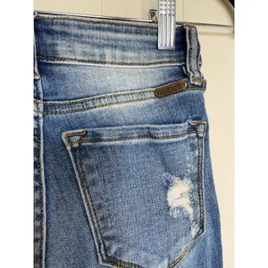 KanCan Womens Jeans Sz 23 Signature Mid-Rise‎ Ankle Skinny Blue Abigail Distress thumbnail 6