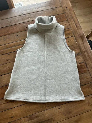 NWT OGL Turtleneck Split Hem Gray Tank Top S thumbnail 3
