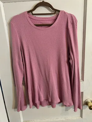 American Eagle Pink Sweater  thumbnail 1