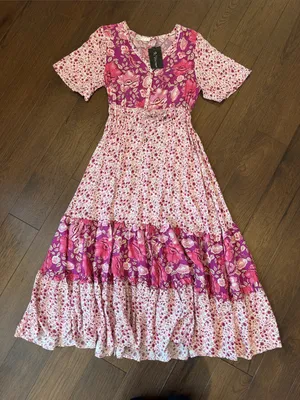 R. Vivimos Pink Floral Patchwork Tiered Casual MIDI Dress Small NWT - C26-031 thumbnail 1