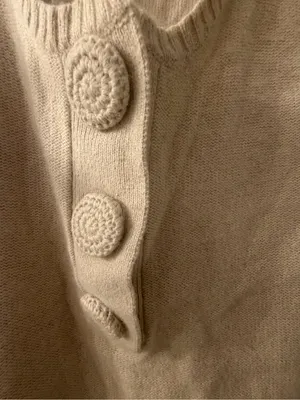 Y2K Aphorism Cream Sleeveless Knit Tank with Decorative Buttons thumbnail 3