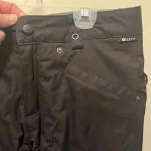 Burton ~ Dry Ride‎ Black Embroidered Snowboard Ski Pants ~ S thumbnail 2