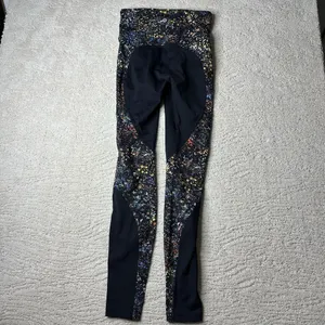 Women's Lululemon 4 Wake And‎ Train Tight 28" Floral Athletic Yoga Running thumbnail 4