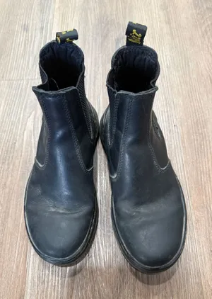 Dr Martens Embury Black Wyoming Leather Chelsea Boots Womens 5 AW004‎ KV06W thumbnail 1