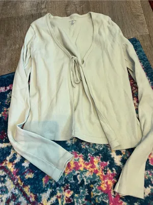 Brandy Melville Light Sage Tie-Front Long Sleeve Top - Women thumbnail 3