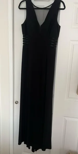 Morgan & Co Formal Dress thumbnail 1