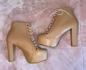 Light Pink High Heel Boot Heels Size 7.5 thumbnail 1