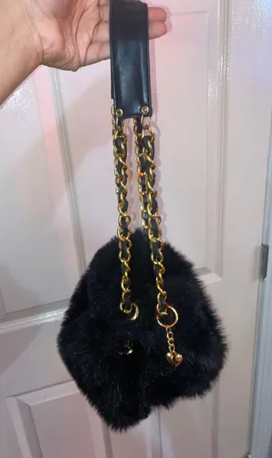 faux fur bag thumbnail 1