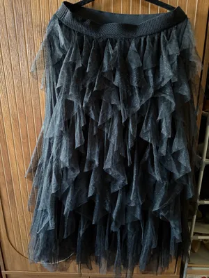 The Chéri Ruffled Tulle Midi Skirt by Anthropologie thumbnail 2