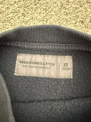 Abercrombie essential crew new size xs thumbnail 2