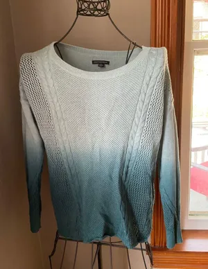 American Eagle Outfitters Wool-Blend Ombré Crewneck Sweater Sz. S thumbnail 1