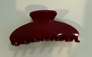 Red Claw Clip thumbnail 1