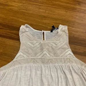 American Eagle Top Womens Medium Cream Embroidered Sleeveless Babydoll Tank Boho thumbnail 2