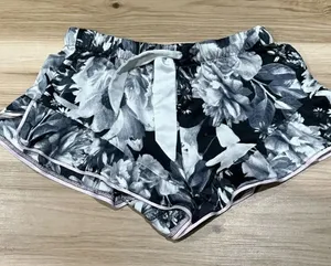 Victoria’s Secret Black White Floral Ruffle Shorts Women’s XS thumbnail 1