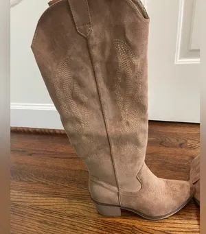 Women's Brown Knee High Suede Boots Size 7 thumbnail 3