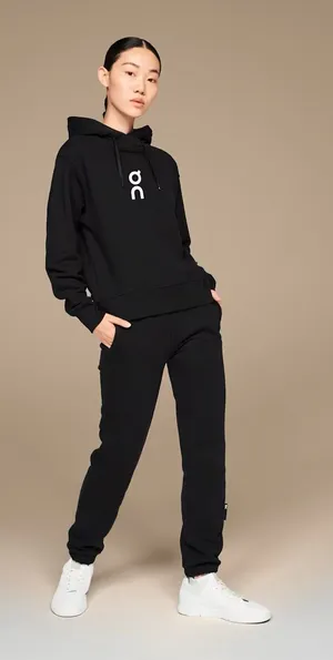 On Running Women’s Club Hoodie Organic Cotton Size Small Black Oversize Fit thumbnail 1