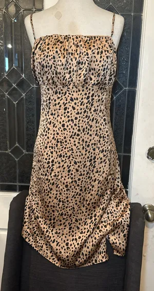 Leopard Print Slip Midi Dress – Cloud Ten Brown Size M thumbnail 1