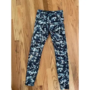 Lululemon Speed Up Tight Full-On Luxtreme 28" Spring Bloom Multi Size‎ 6 thumbnail 2