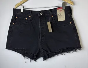 NWT Levi's 501 Women Size 32 (14) Black 100% Cotton Denim 2" Cutoff Shorts thumbnail 1