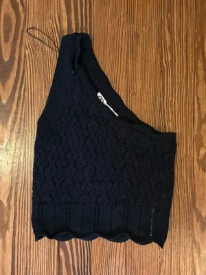 zara sweater crop top thumbnail 1