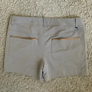 Cotopaxi Samburu gray women’s size 6 flat front 4” Hiking shorts thumbnail 4