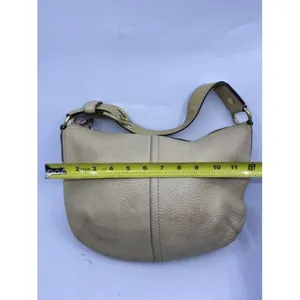 coach beige leather shoulder bag thumbnail 3