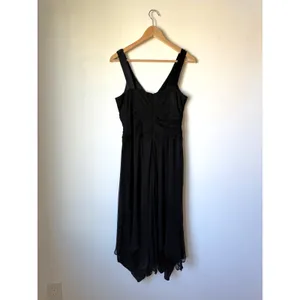 Donna Ricco Y2K Vintage Black Silk Beaded Handkerchief Cocktail Dress Size 8 thumbnail 4