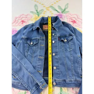 Levi Strauss &‎ Co Womens Denim Trucker Jacket Size S Blue Button Front Classic thumbnail 4