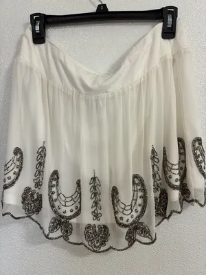 Forever 21 Cream Ruffled Mini skirt with sequin embellishments L ( never worn) thumbnail 1