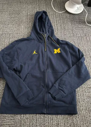 Air Jordan Michigan full zip thumbnail 1