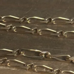 Vintage thick gold tone figaro chain necklace thumbnail 3