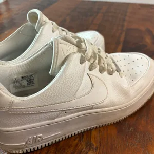 Nike Air Force 1 Sage‎ Low Womens White Platform Sneakers AR5339-100 Size 8 thumbnail 14